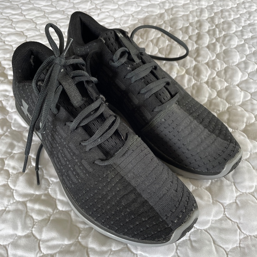 Under Armour UA Charged Shoes Women's Size 10.5
